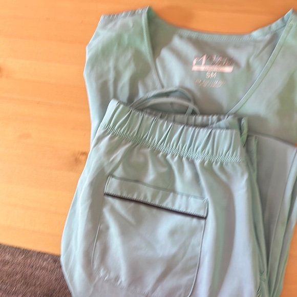 Matrix impulse by maevn very soft material and stretchy size small $45 - Picture 1 of 1